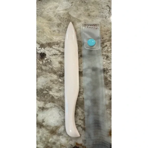 Martha Stewart Crafts Bone Folder Paper Creasing Tool w Storage Sleeve White Q3 - Picture 2 of 6